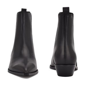 Nine West Danzy Ankle Boots size 9